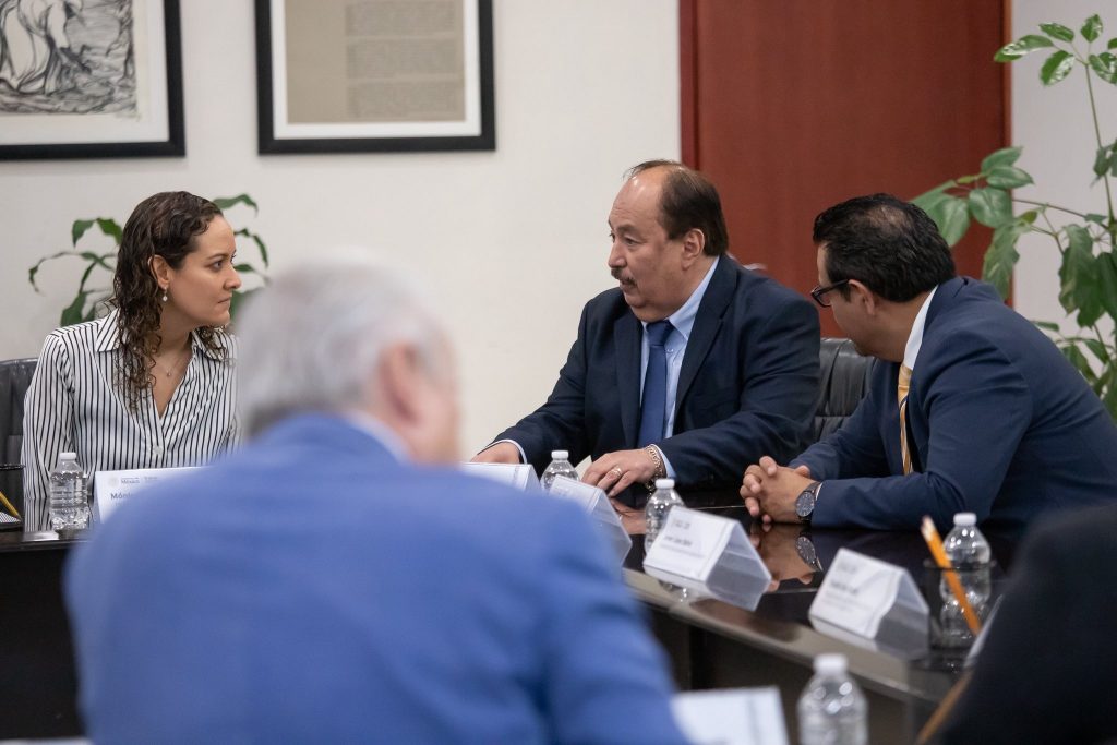 554102300_122147412014420508_930153594923869904_n-1024x683 La fuerza de la base trabajadora hizo historia